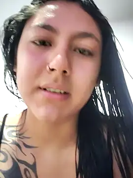 Megara 25 online show from December 2025 10:40:01 PM