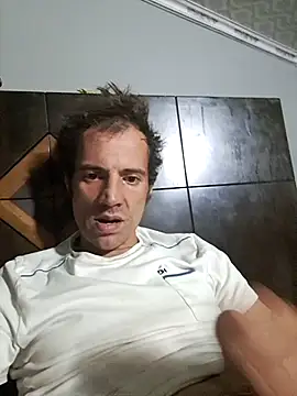 Johan199118 online show from December 2025 08:37:02 PM