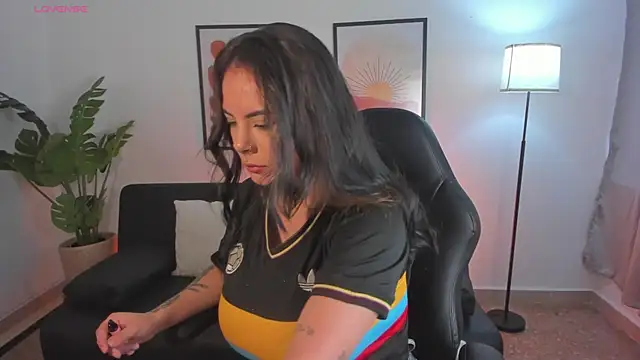 angelica cross  online show from July 2026 07:51:02 PM
