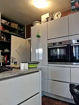 Alexandra knight online show from January 2026 02:10:01 PM