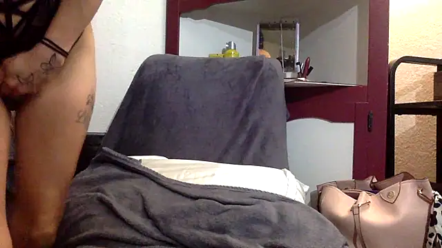 Snapshot of Bubbliciouss chatting on October 2025 09:21:01 AM Bubbliciouss online show from October 2025 09:21:01 AM