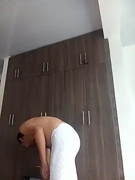 stivenlujan69 online show from January 2026 03:06:01 PM