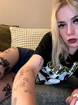 Snapshot of marnemzavar444 chatting on September 2025 08:36:02 PM marnemzavar444 online show from September 2025 08:36:02 PM