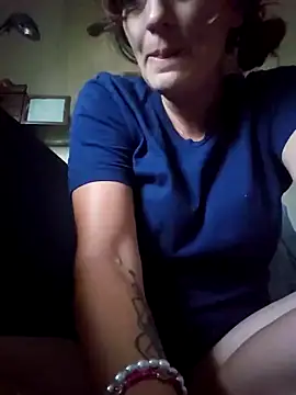 Snapshot of adrielleigh chatting on September 2025 05:39:02 PM adrielleigh online show from September 2025 05:39:02 PM