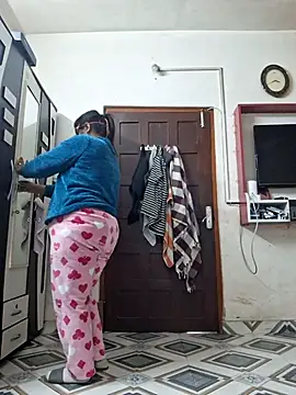 SIMIHOT online show from January 2026 09:57:02 AM