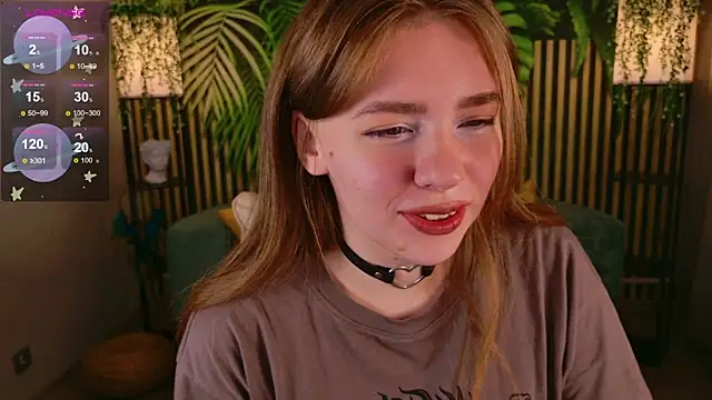 Moon  Bunny online show from September 2025 03:25:01 PM