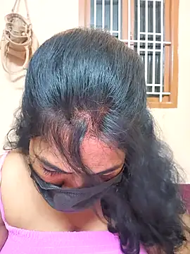 Snapshot of Tamil_Mithra chatting on November 2025 05:36:02 PM Tamil Mithra online show from November 2025 05:36:02 PM