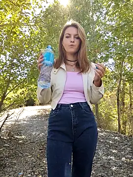 Snapshot of YOOUR_EVAA chatting on September 2025 04:56:01 AM YOOUR EVAA online show from September 2025 04:56:01 AM