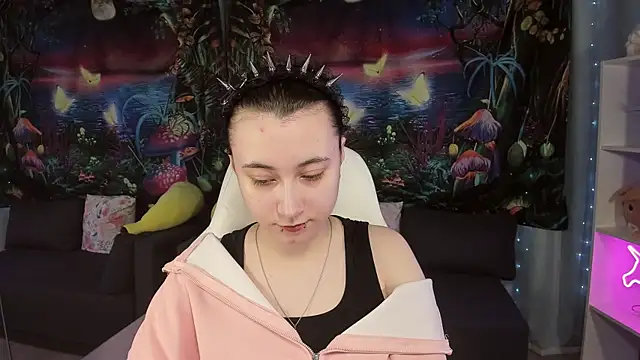 ClaraParks online show from April 2026 07:58:01 PM