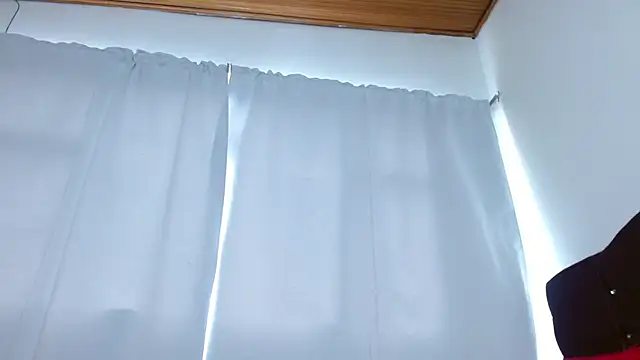 Snapshot of Charlothe_Wright chatting on October 2025 05:59:01 PM Charlothe Wright online show from October 2025 05:59:01 PM