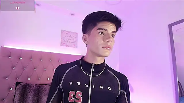 Dulcey  online show from September 2025 08:22:01 PM