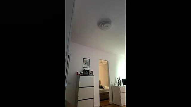 EvaBllake online show from September 2025 06:04:02 AM