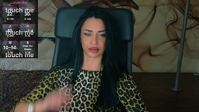 Snapshot of NaomiScarlet chatting on November 2025 09:32:02 AM NaomiScarlet online show from November 2025 09:32:02 AM