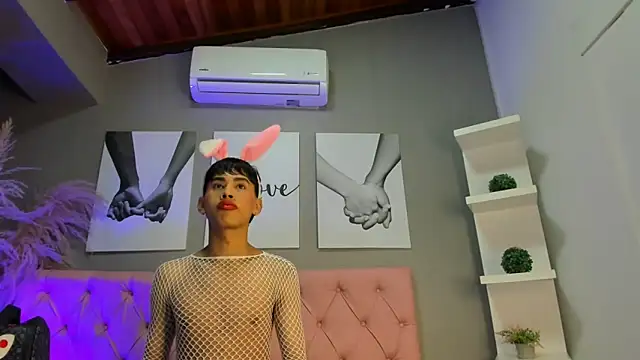 Jim twink online show from October 2025 02:10:01 AM