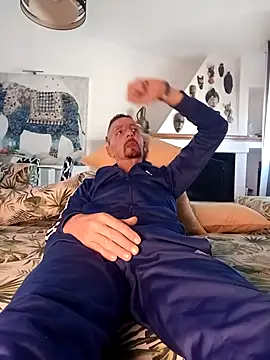 fabius720 online show from November 2025 07:43:02 AM