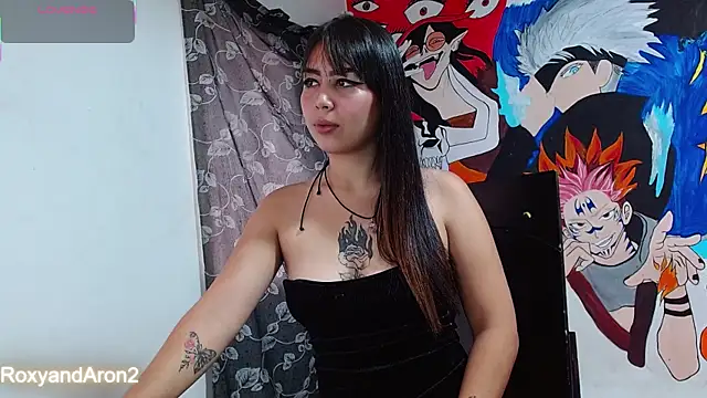 Snapshot of RoxyandAron2 chatting on November 2025 01:35:02 PM RoxyandAron2 online show from November 2025 01:35:02 PM