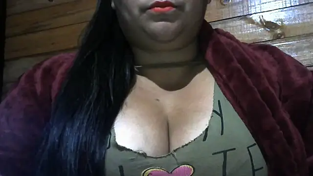 Snapshot of MARRENTINHA34 chatting on July 2026 04:24:01 PM MARRENTINHA34 online show from July 2026 04:24:01 PM