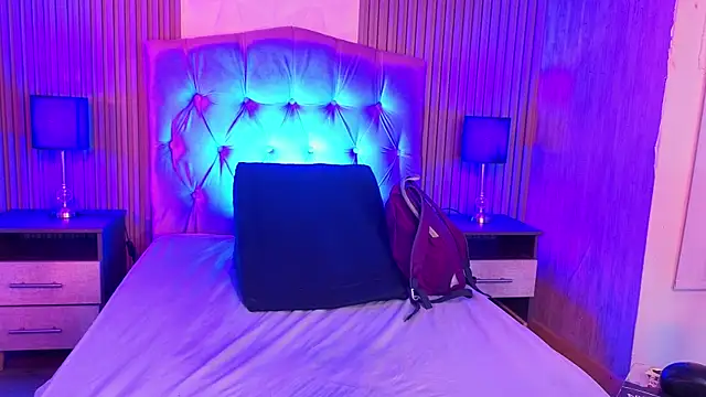 Bonnali lune online show from March 2026 04:18:01 AM