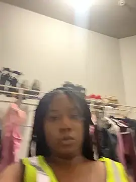 MsSuperWettt online show from September 2025 09:13:02 AM