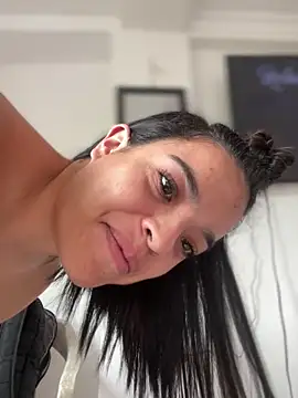 JuanitaMore01 online show from October 2025 08:20:02 PM