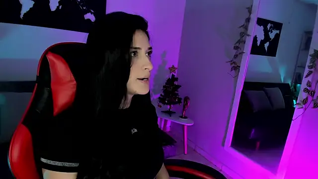 ZoeValencia1 online show from December 2025 12:00:01 PM