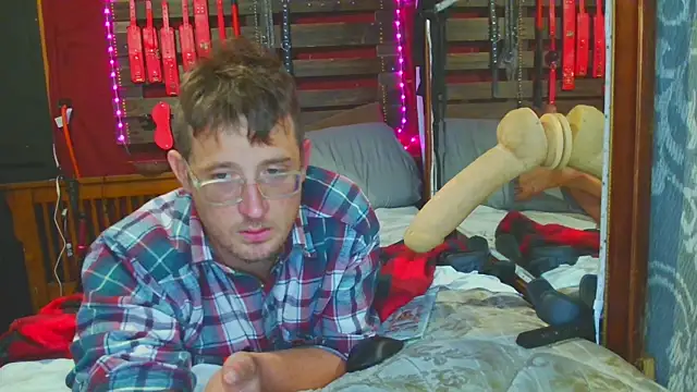 Snapshot of dylanrobberts chatting on October 2025 12:10:01 AM dylanrobberts online show from October 2025 12:10:01 AM