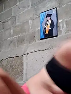 Violethroos online show from October 2025 04:40:02 AM