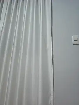 Miss Pompitas23 online show from December 2025 02:20:01 AM