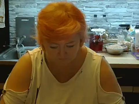 Snapshot of TerezaVelvet chatting on November 2025 04:05:01 PM TerezaVelvet online show from November 2025 04:05:01 PM