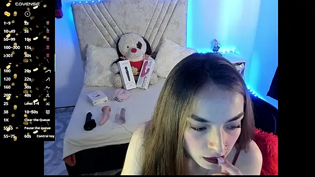 Mia Victoria22 online show from May 2026 04:13:02 PM
