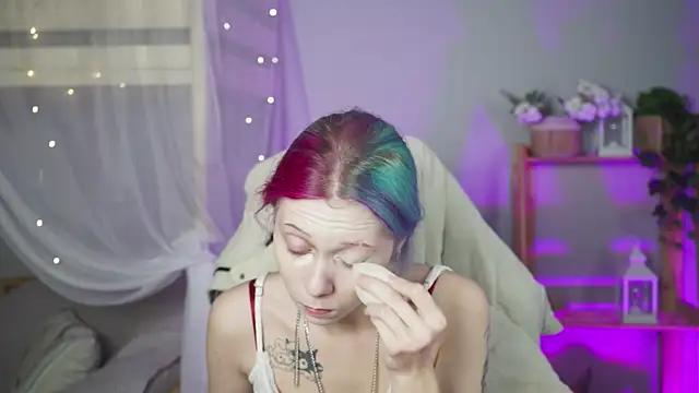 SakuraBliss online show from November 2025 05:01:02 PM