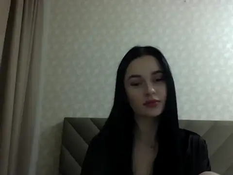 Lulii24 online show from October 2025 11:52:02 PM