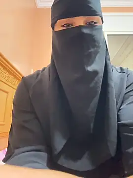 Snapshot of _Laiali_ chatting on September 2025 11:37:02 AM Laiali online show from September 2025 11:37:02 AM