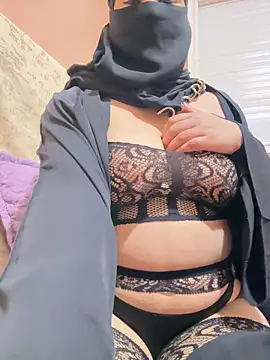 Snapshot of _Laiali_ chatting on November 2025 11:54:01 AM Laiali online show from November 2025 11:54:01 AM