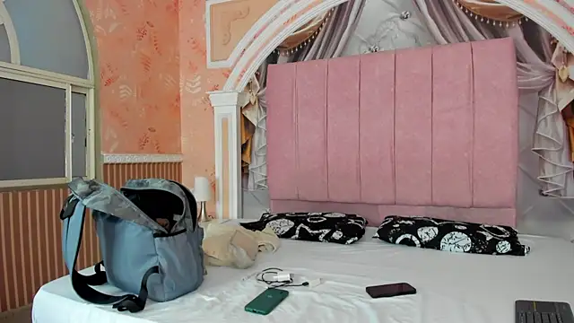 magnus serket online show from November 2025 11:32:02 AM