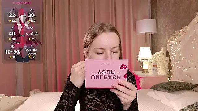 Snapshot of Lucy_Shaw chatting on November 2025 08:26:02 AM Lucy Shaw online show from November 2025 08:26:02 AM