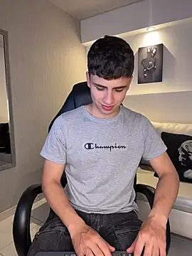 AdrianRinaldi online show from April 2026 08:02:01 PM