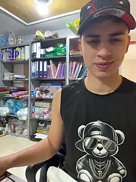 Snapshot of AdrianRinaldi chatting on June 2026 02:33:01 PM AdrianRinaldi online show from June 2026 02:33:01 PM