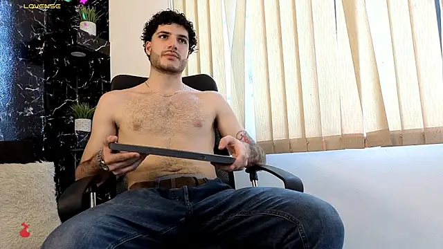 Rafael Mendezz online show from March 2026 08:39:01 PM