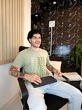 Rafael Mendezz online show from April 2026 08:51:01 PM