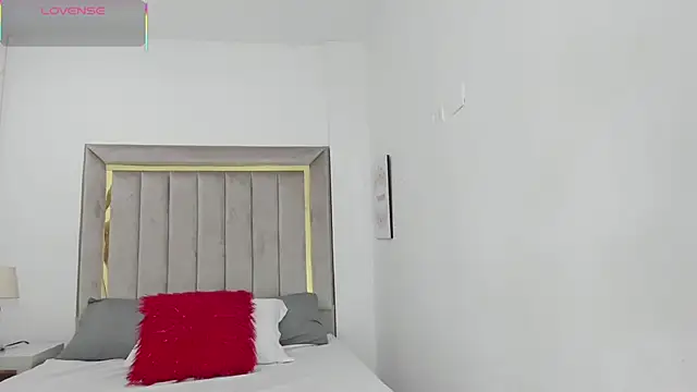 lapiz lazuli12 online show from October 2025 07:25:02 PM