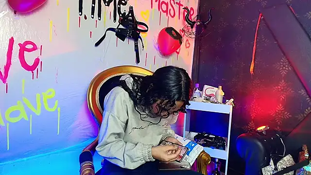 Sweettpleasure online show from November 2025 01:44:02 PM