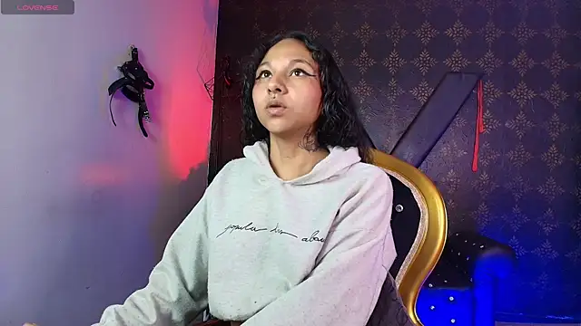 Sweettpleasure online show from December 2025 01:38:02 PM