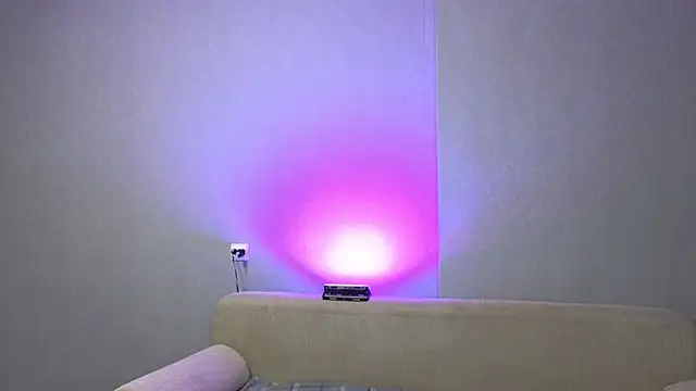 Somniyaa online show from April 2026 10:03:02 PM