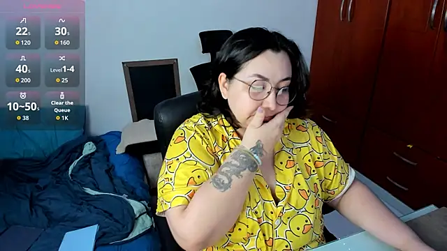 Snapshot of moira_smiler chatting on August 2026 01:48:02 AM moira smiler online show from August 2026 01:48:02 AM