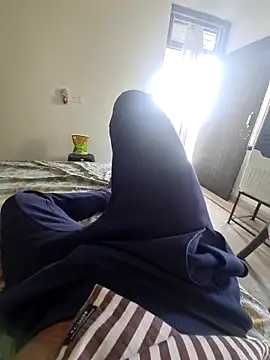 Snapshot of YoursThickDick chatting on September 2025 04:14:02 AM YoursThickDick online show from September 2025 04:14:02 AM