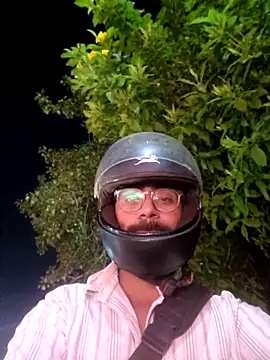 Snapshot of YoursThickDick chatting on October 2025 04:31:02 PM YoursThickDick online show from October 2025 04:31:02 PM