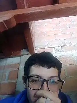 Alani Queen online show from September 2025 07:47:01 PM