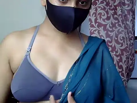 Snapshot of Bady__Riya chatting on September 2025 04:25:01 AM Bady  Riya online show from September 2025 04:25:01 AM