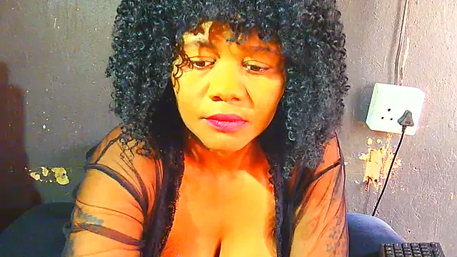 Snapshot of Augustine-Blooomxx chatting on November 2025 12:26:01 PM Augustine-Blooomxx online show from November 2025 12:26:01 PM